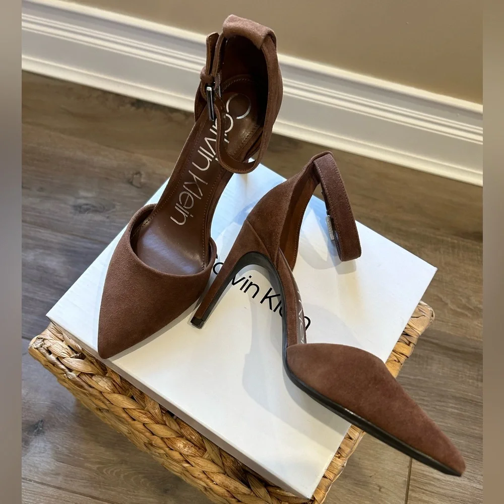 Calvin Klein Hilda Suede Stiletto 7.5 - Picture 16 of 16